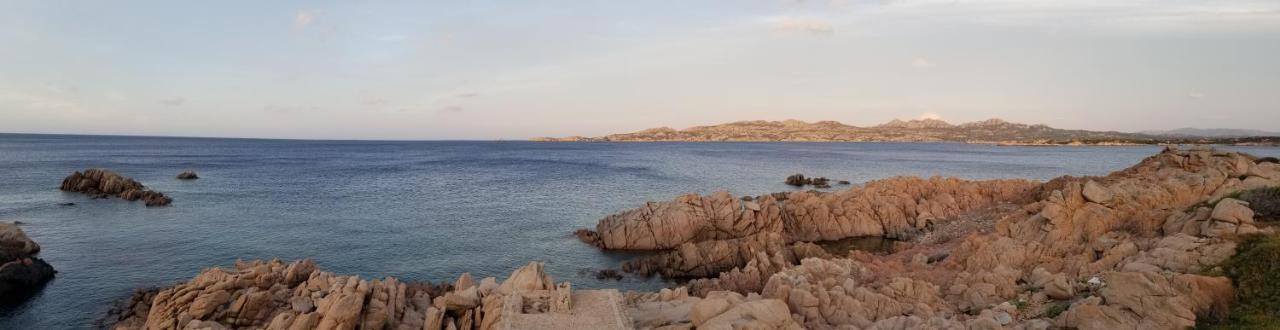 马达莱纳Casa Mughetto R5055 Seafront, Private Sea Access, Swimming Pool别墅 外观 照片