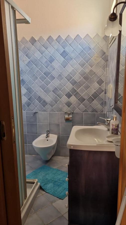 马达莱纳Casa Mughetto R5055 Seafront, Private Sea Access, Swimming Pool别墅 外观 照片