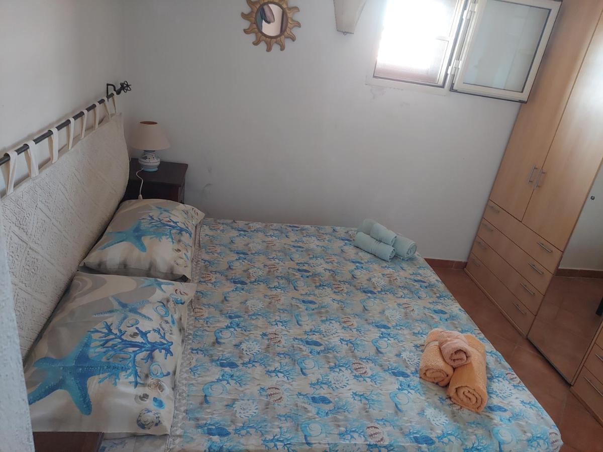 马达莱纳Casa Mughetto R5055 Seafront, Private Sea Access, Swimming Pool别墅 外观 照片