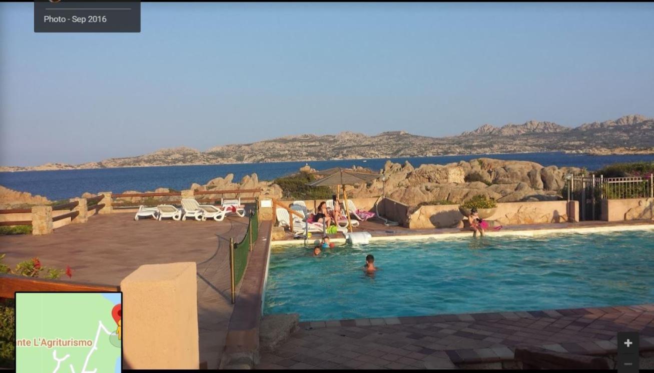 马达莱纳Casa Mughetto R5055 Seafront, Private Sea Access, Swimming Pool别墅 外观 照片
