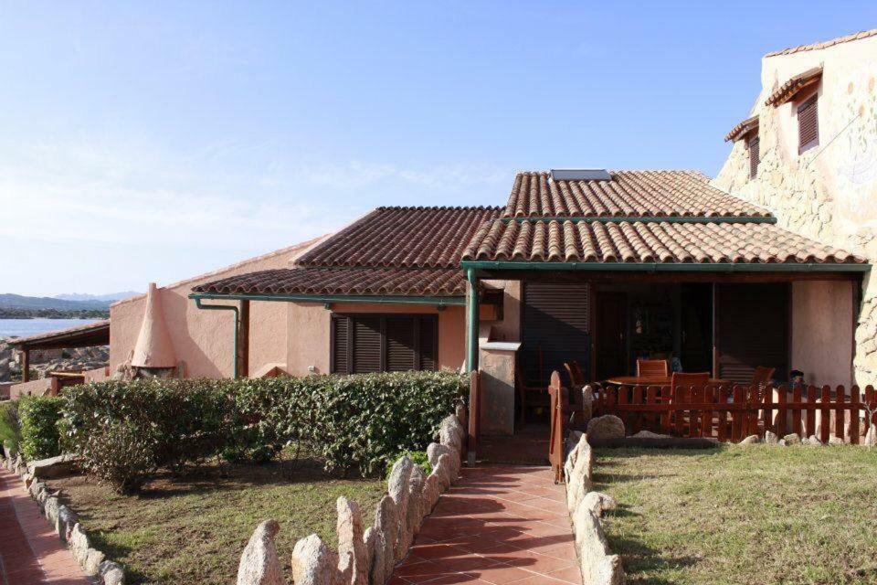 马达莱纳Casa Mughetto R5055 Seafront, Private Sea Access, Swimming Pool别墅 外观 照片